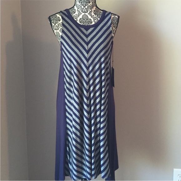 Navy blue and gray striped asymmetrical maxi dress. Small. Simply Vera Wang - Picture 3 of 5
